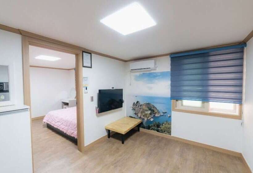 Tongyeong Se An Residence Pension