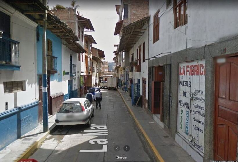 هاستل Hostal Posada Real