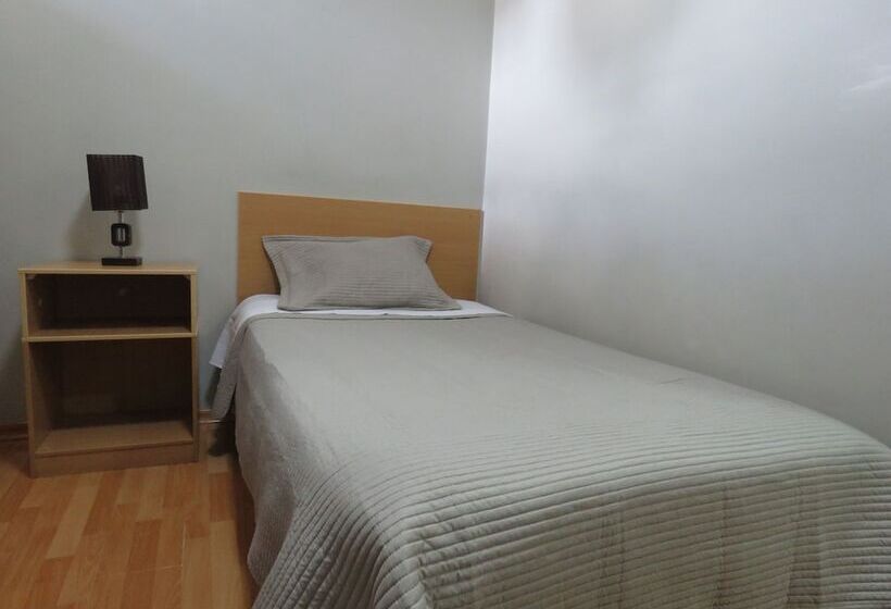 هاستل Hostal Posada Real