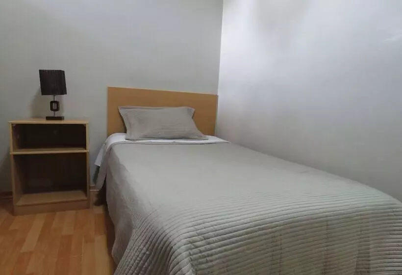 هاستل Hostal Posada Real
