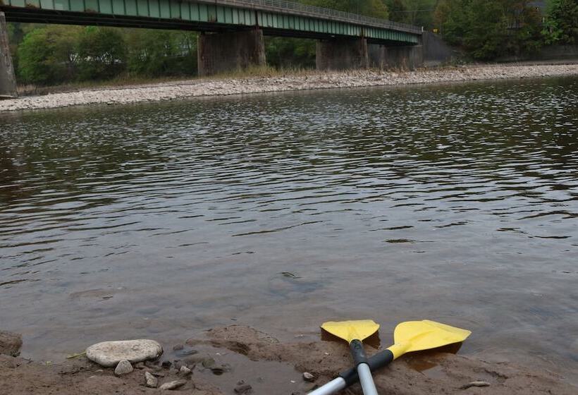 צימר Nine River Road