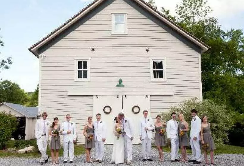 Aamiaismajoitus (B&B) Raritan Inn