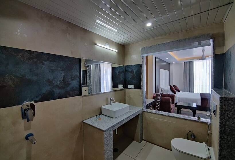 Aliza Inn And Suites By Srs Hotels