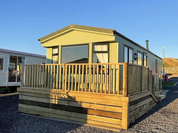 Hotel Beautiful 2 Bed Static Caravan