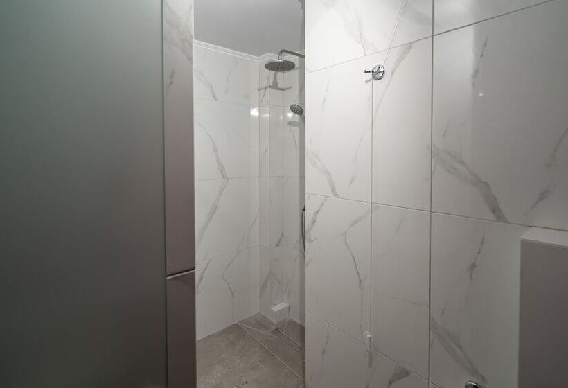 Отель Comfort Zefyros