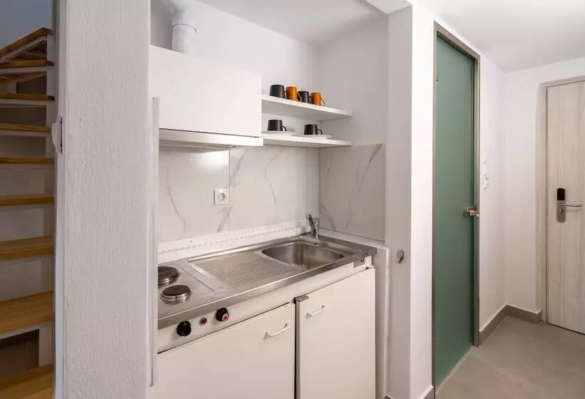 Hotelli Comfort Zefyros