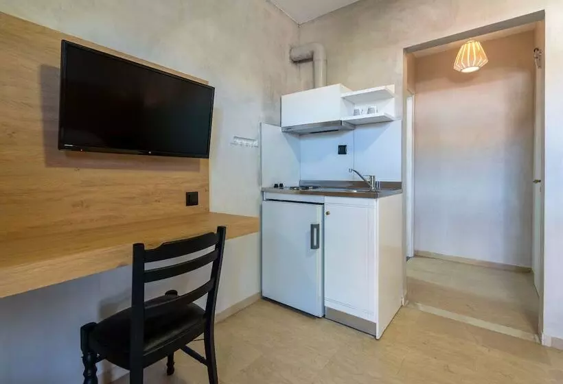 Hotelli Comfort Zefyros