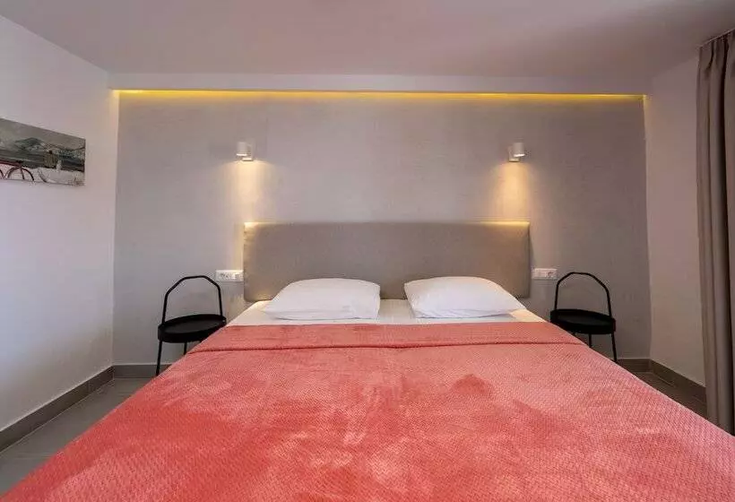 Hotelli Comfort Zefyros