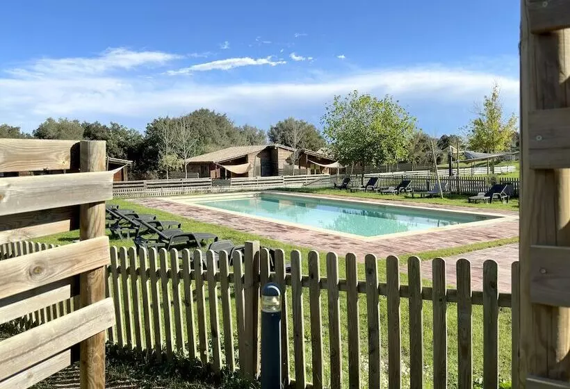 ホテル Camping Rural Montori