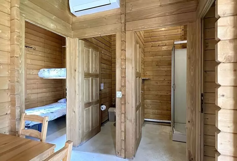 ホテル Camping Rural Montori