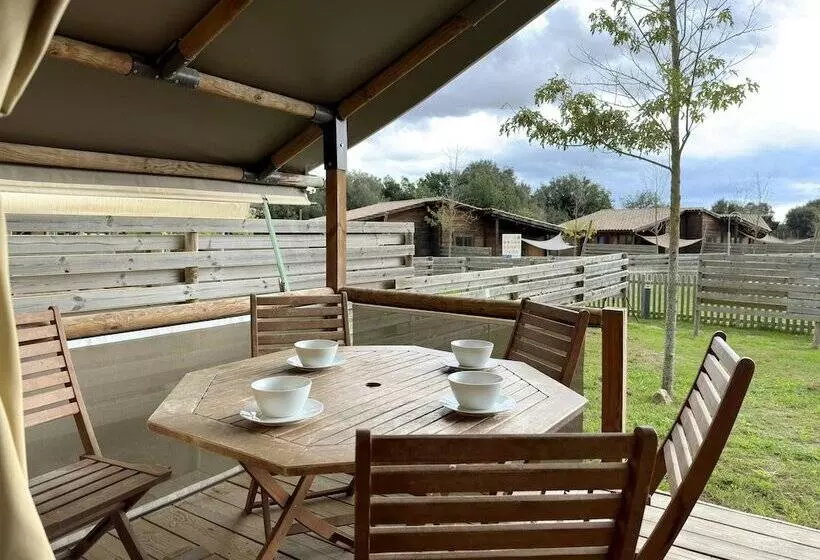 ホテル Camping Rural Montori