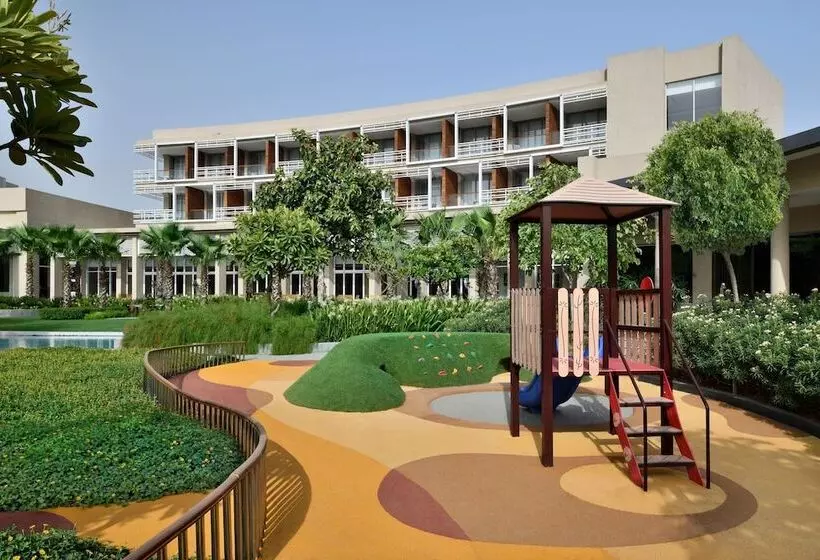 Hotelli Courtyard By Marriott Aravali Resort