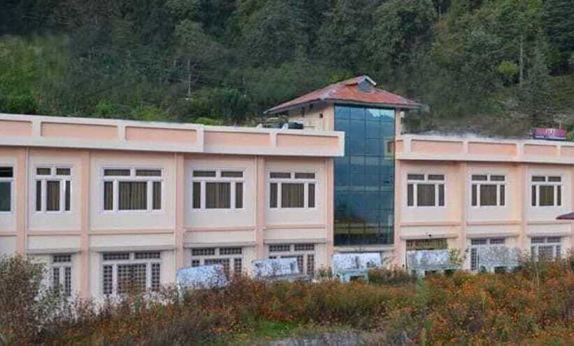 Hotel Goroomgo Bilju Inn Munsiyari