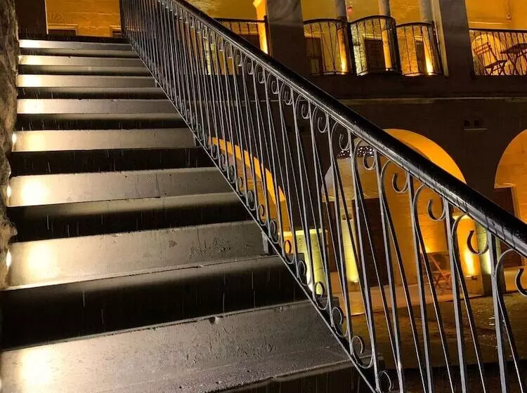 Hotelli Kayra Cave Suites