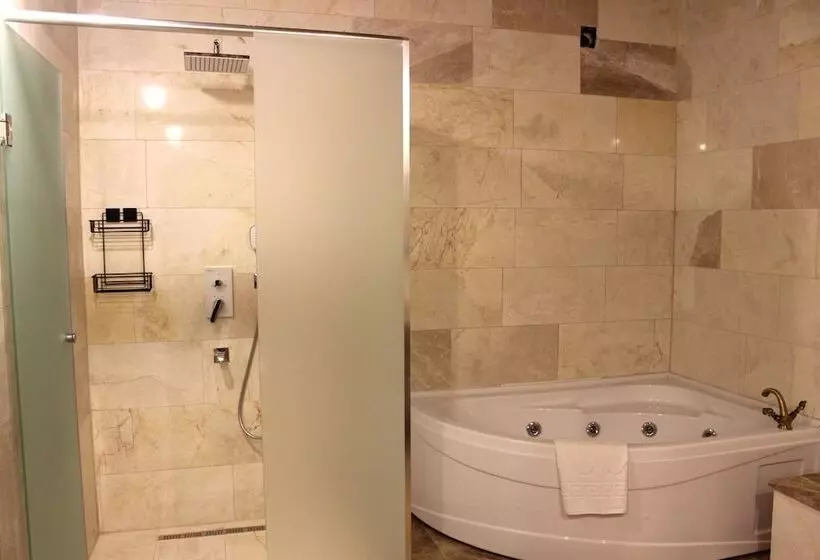 Hotelli Kayra Cave Suites