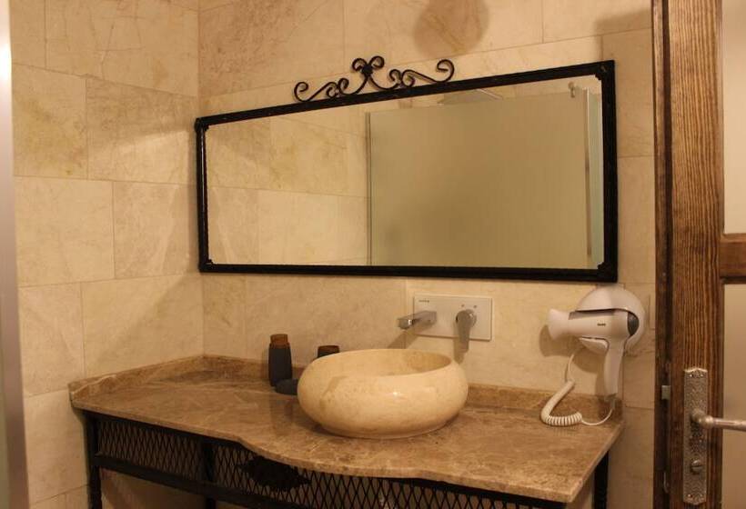 هتل Kayra Cave Suites