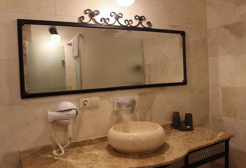 هتل Kayra Cave Suites