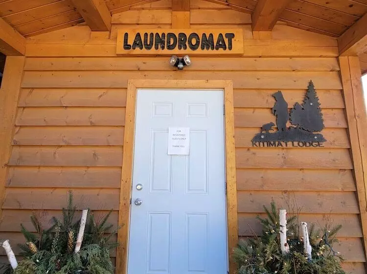 Hotelli Kitimat Lodge