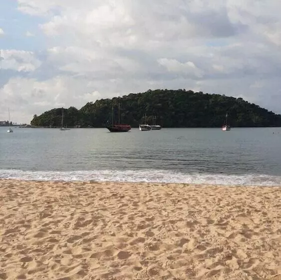 Hotelli Pousada Ponta Do Arpao