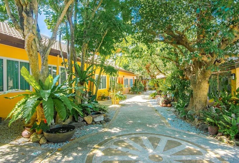 Отель Prayai Changthai Resort