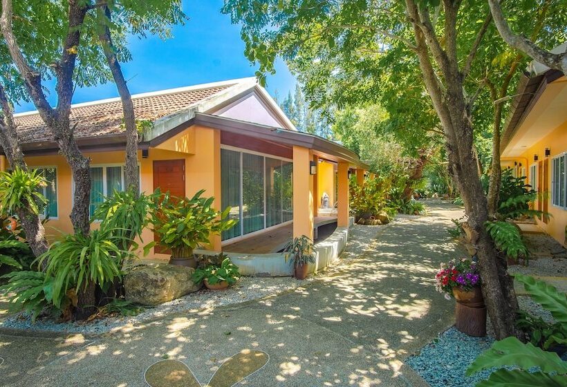 Отель Prayai Changthai Resort