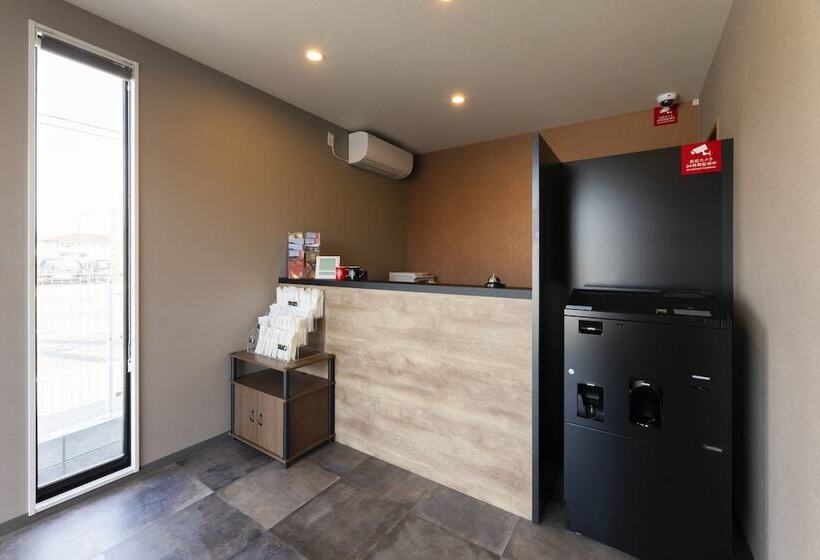 فندق R9 The Yard Tarui