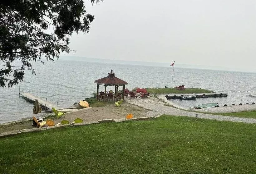 Hotelli Red Lodge Resort