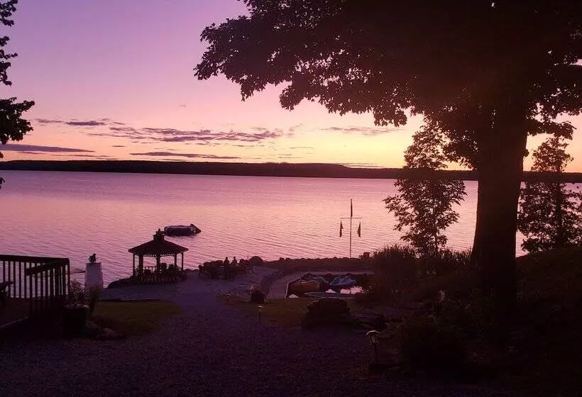 Hotelli Red Lodge Resort