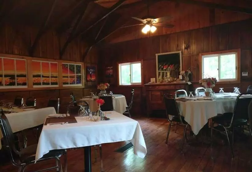 Hotelli Red Lodge Resort