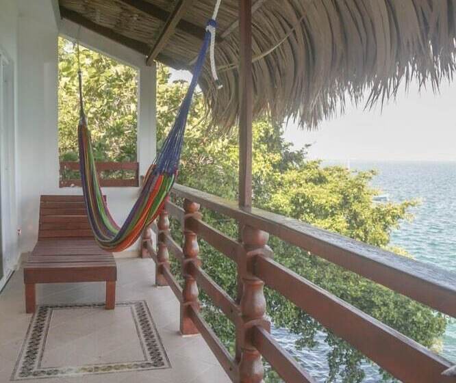 בית מלון כפרי Seven Blue House Village & Lodge