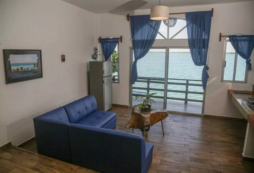 Hotelli Seven Blue House Village & Lodge