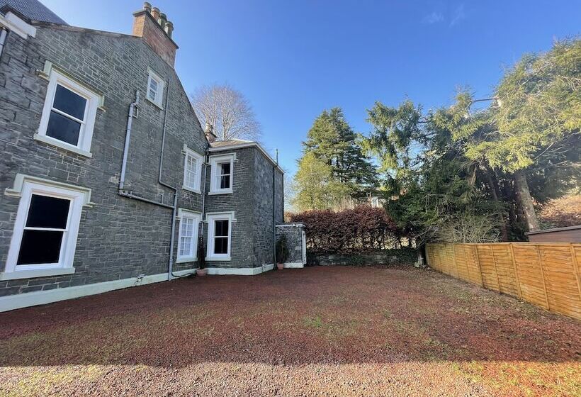 Moffat Independent Hostel