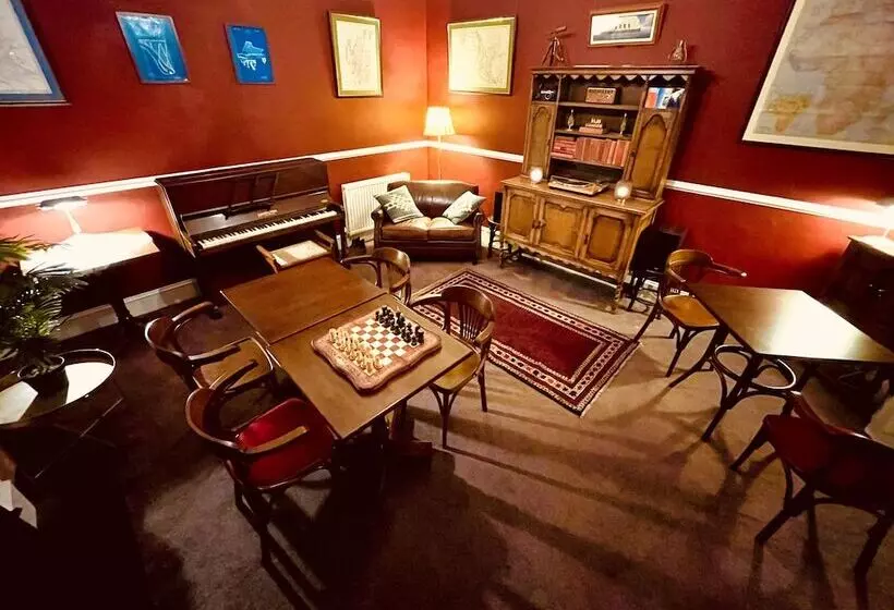 Moffat Independent Hostel