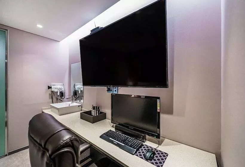 モーテル Yaja Hanam Branch