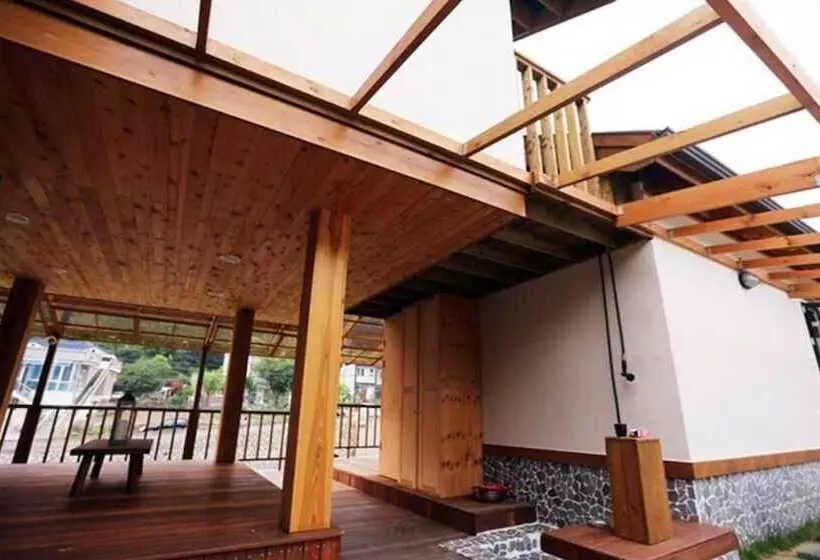 Muju Raon Pension