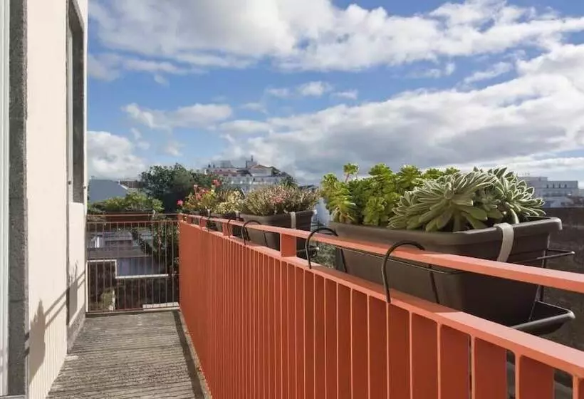 پانسیون Azorean Urban Lodge