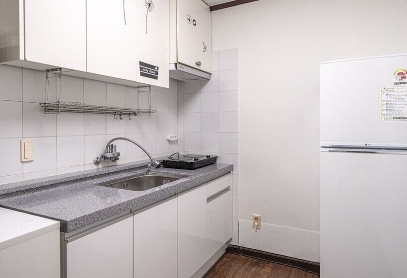 Пансион Chuncheon Dogandstay