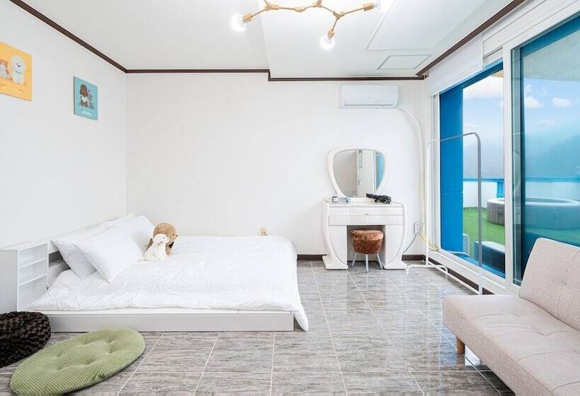 Пансион Chuncheon Dogandstay