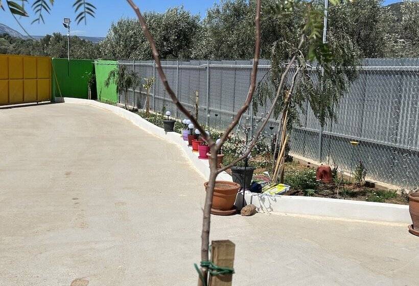 펜션 Eco Studio Flat Kalyvia Thorikou, Greece