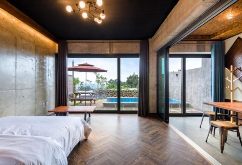 Pensió Seogwipo Who House Pool Villa