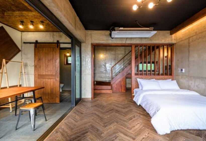 Pensió Seogwipo Who House Pool Villa