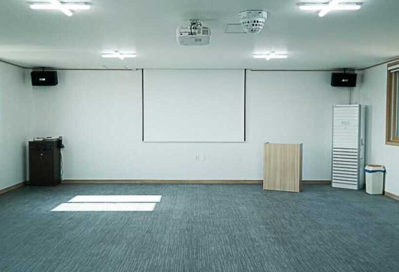 Pensió Sinan Sun Coast Resort