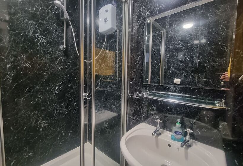 اقامتگاه Central Location, Free Parking, Enhanced Cleaning