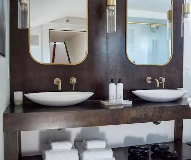 The Inn At Grand Pre Winery