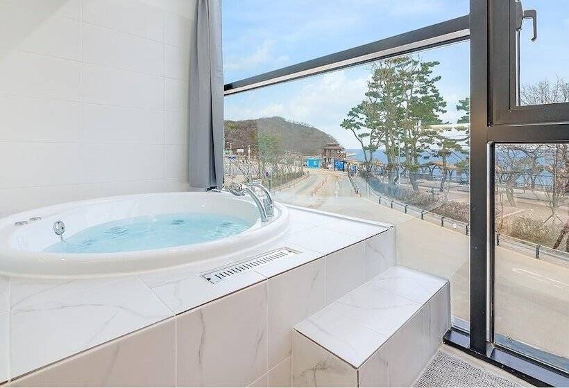 Yeongheongdo Badanoel Spa Pension