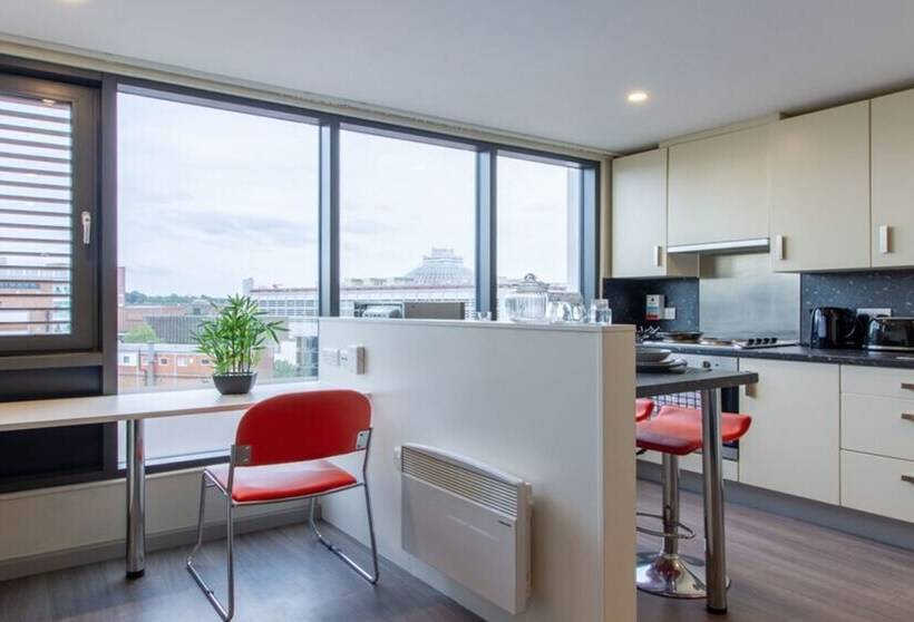 Schronisko Rooms & Studios Students Only Coventry