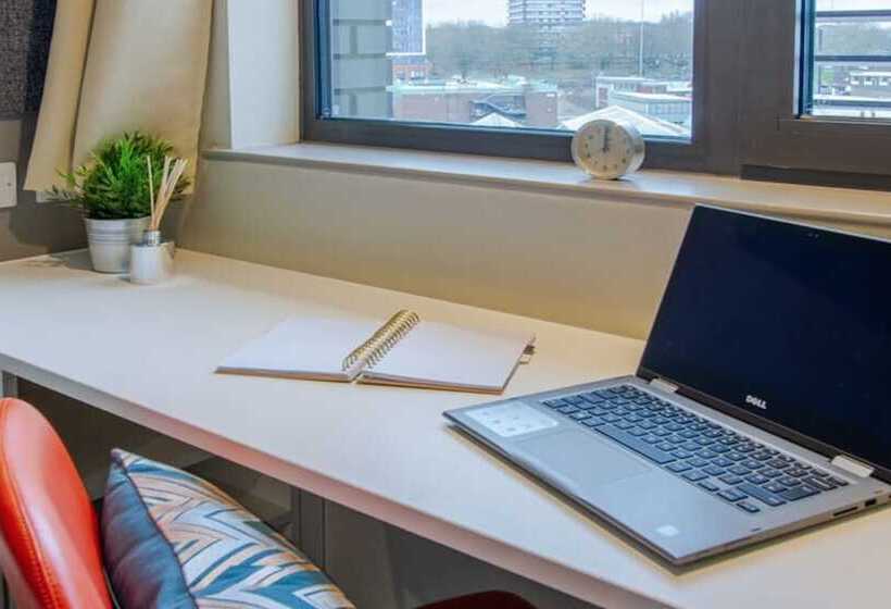 Schronisko Rooms & Studios Students Only Coventry