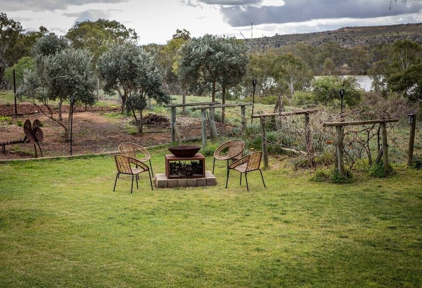 ベッドアンドブレックファースト Riverview House Younghusband