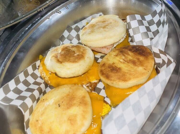 Отель Eagle Rock Resort