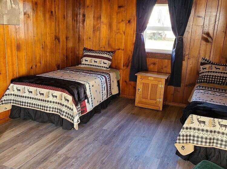 Отель Eagle Rock Resort